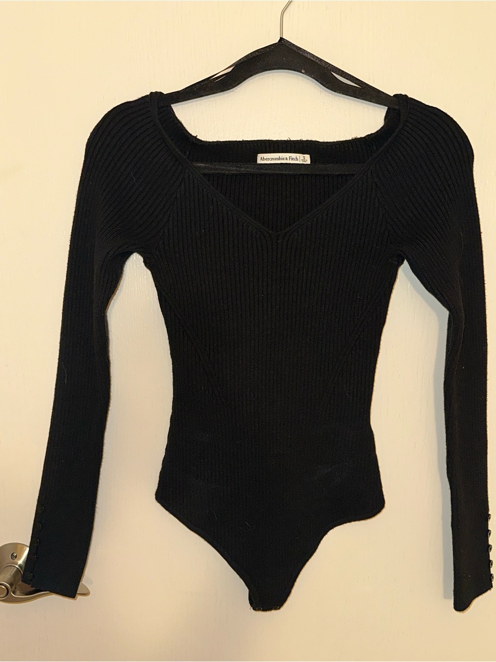 Abercrombie & Fitch Black Ribbed V‑Neck Long Sleeve Bodysuit